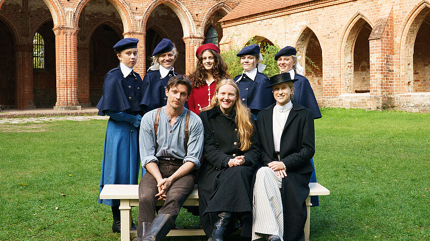 Johanna Götting, Kya-Celine Barucki, Jannis Niewöhner, Derya Akyol, Justina Jürgensen, Faye Montana, Sarah Goebel, Josefine Koenig