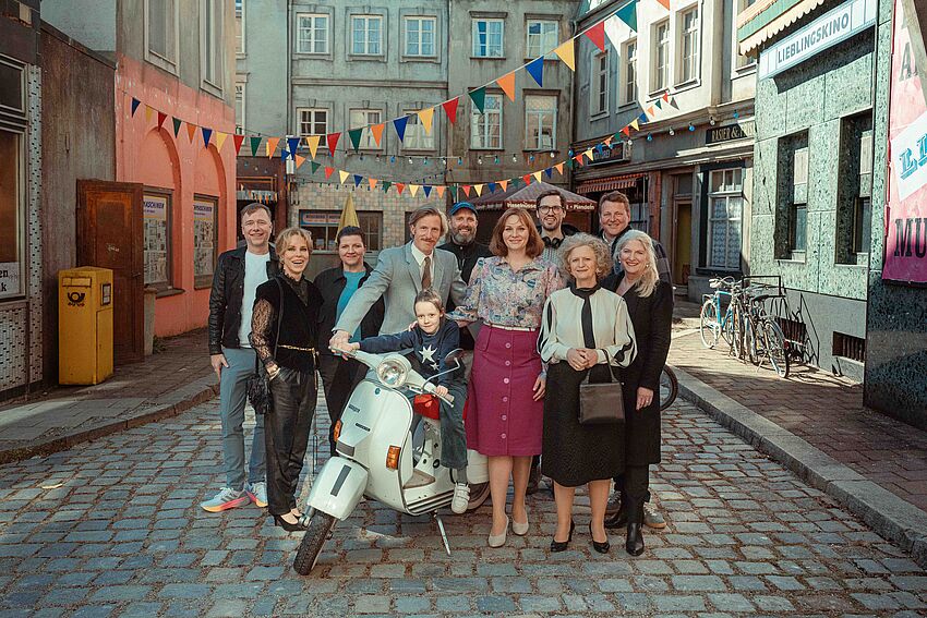 Magnus Vortmeyer, Anneke Kim Sarnau, Skady Lis, Golo Euler, Elise Lindner, Sebastian Zühr, Rosalie Thomass, Aron Lehmann, Johanna Gastdorf, Timm Oberwelland, Judith Erber