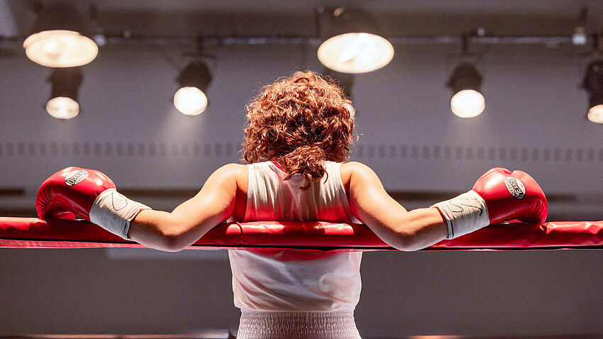 THAT’S WHY THE LADY IS A CHAMP Sydney Sweeney