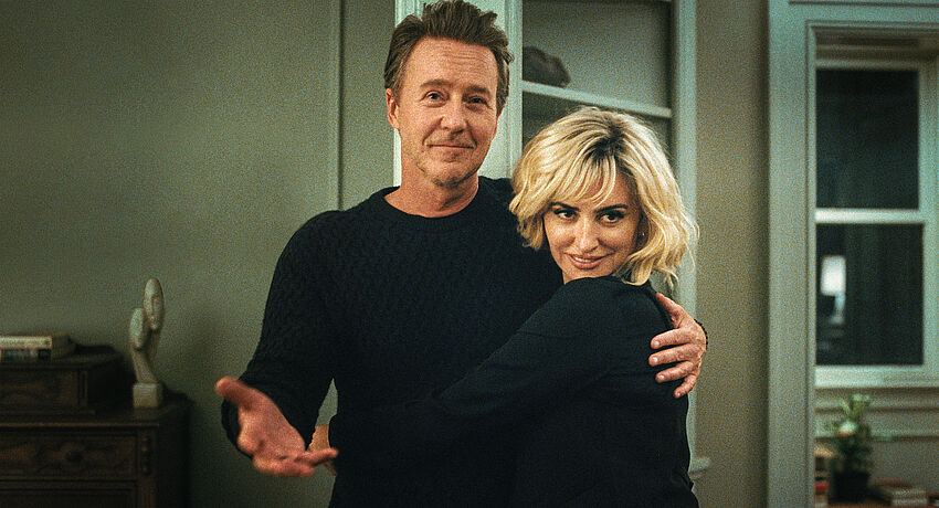 THE INVITE Edward Norton, Penélope Cruz
