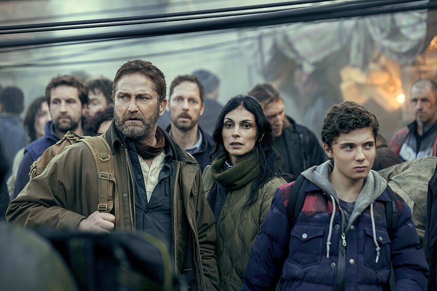 GREENLAND 2 Gerard Butler, Morena Baccarin, Roman Griffin Davis